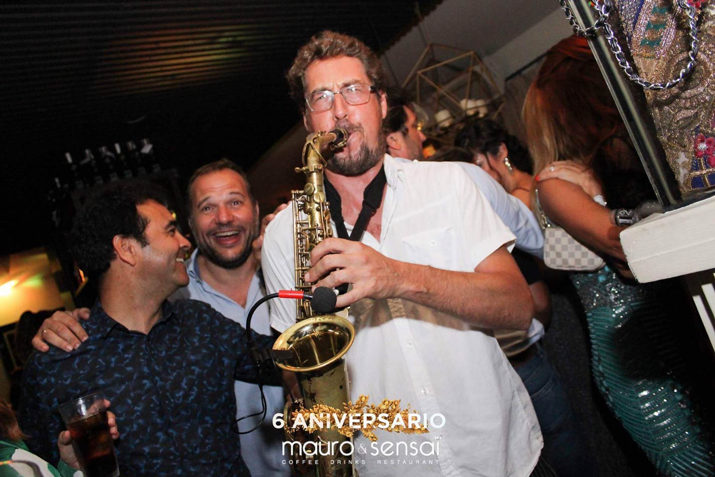 Noches de saxofón y DJ en Mauro Sensai Alicante