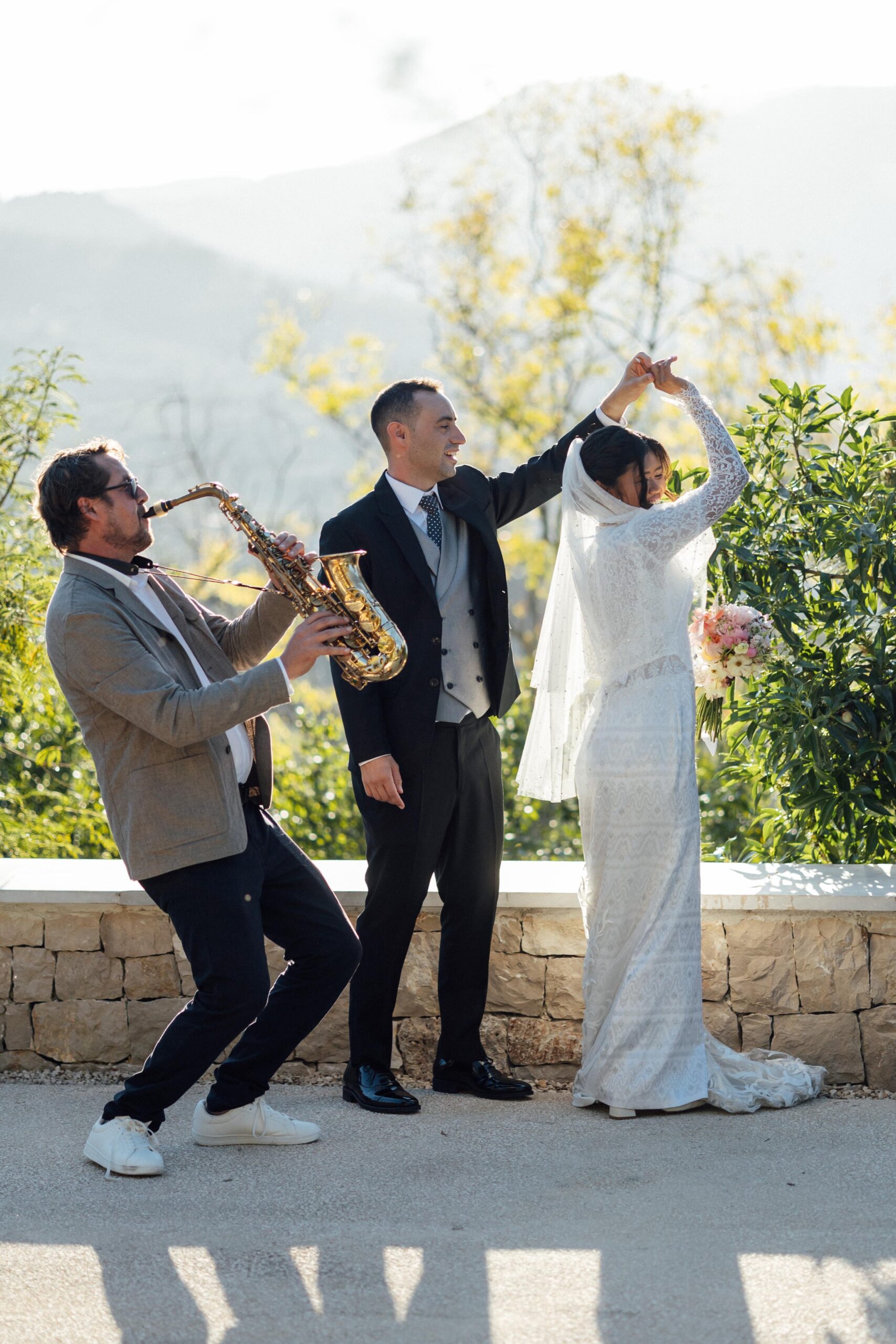 Saxofonista en boda de alicante